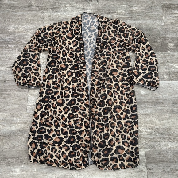 SHEIN 2pcs Set Leopard Print Bikini Swimsuit With Top & Shorts Cover Up - Picture 13 of 16